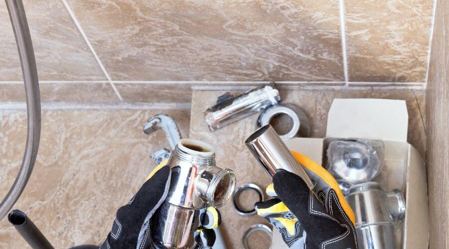Professional gutter cleaning in Bethel, MN
